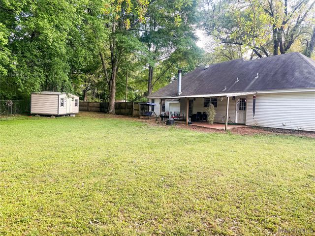 2 Wesley Drive, Deatsville, AL 36022