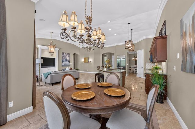 3283 Buckingham Avenue, Clovis, CA 93619