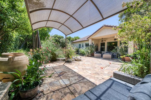 3283 Buckingham Avenue, Clovis, CA 93619
