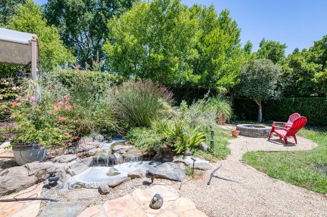 3283 Buckingham Avenue, Clovis, CA 93619