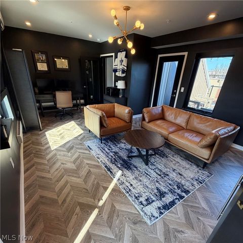 3110 Vine Court, Cleveland, OH 44113