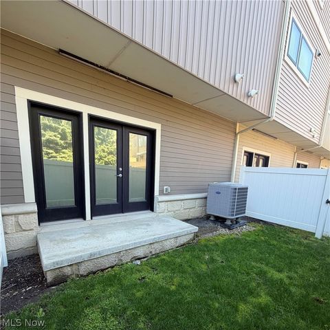 3110 Vine Court, Cleveland, OH 44113