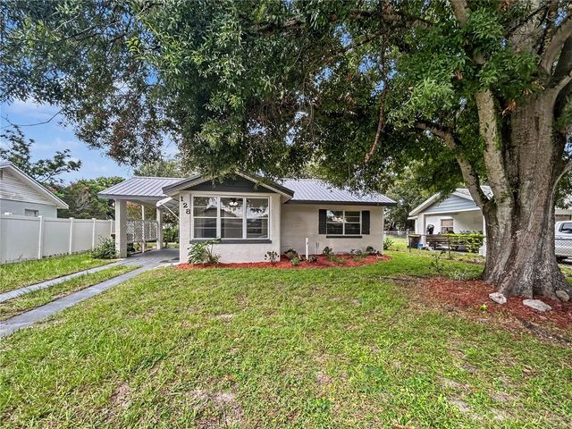 128 CENTER STREET, Winter Haven, FL 33880