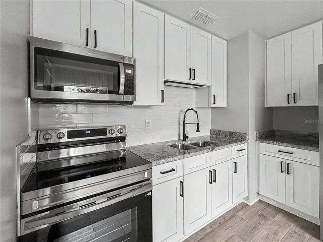 128 CENTER STREET, Winter Haven, FL 33880
