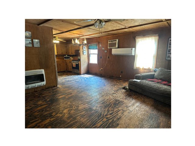 270 ROCKY SPRINGS RD, Saulsbury, TN 38067