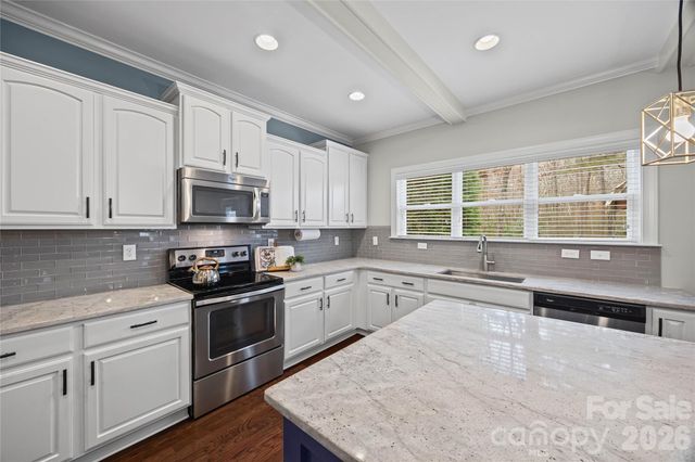 2145 Bluebell Way, Tega Cay, SC 29708