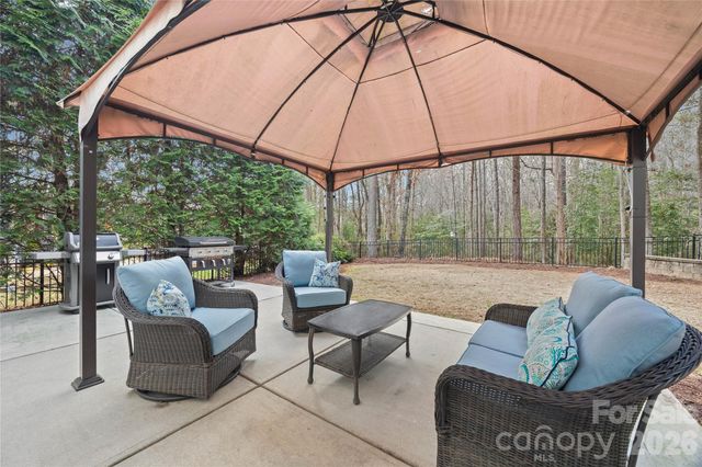 2145 Bluebell Way, Tega Cay, SC 29708