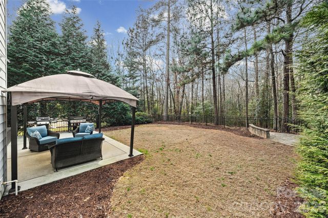 2145 Bluebell Way, Tega Cay, SC 29708