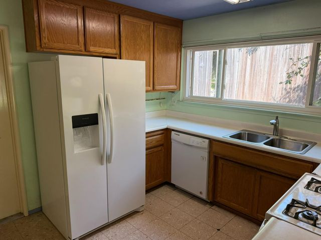 4716 Oak Ford Way, Sacramento, CA 95842