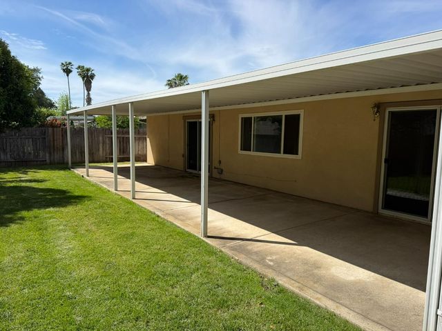 4716 Oak Ford Way, Sacramento, CA 95842