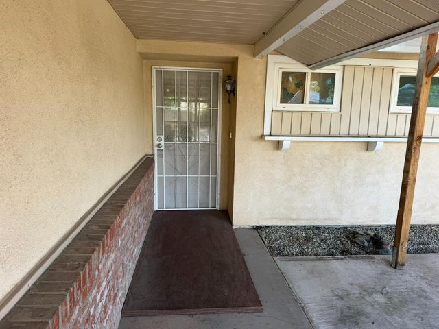 4716 Oak Ford Way, Sacramento, CA 95842