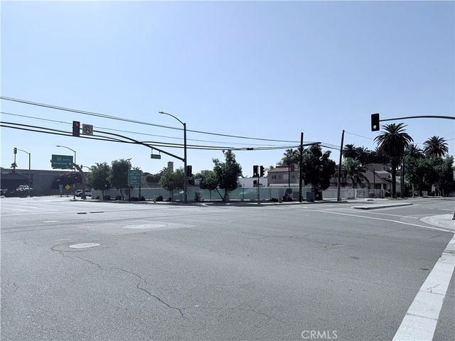 895 W 2nd Street, San Bernardino, CA 92410