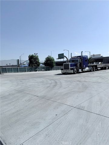 895 W 2nd Street, San Bernardino, CA 92410