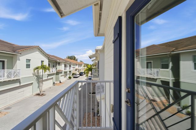 54 Palm Lane, Royal Palm Beach, FL 33411