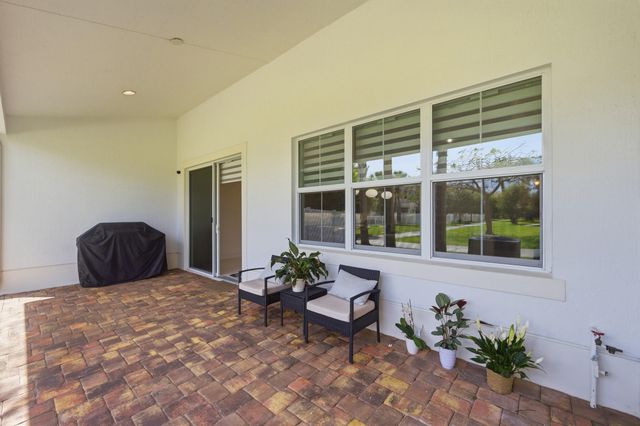 54 Palm Lane, Royal Palm Beach, FL 33411