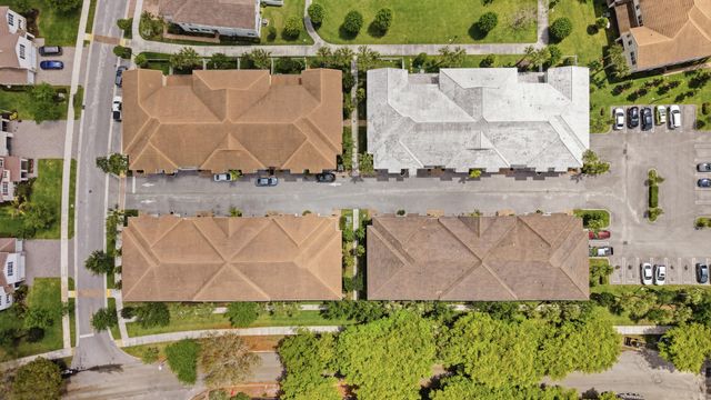 54 Palm Lane, Royal Palm Beach, FL 33411