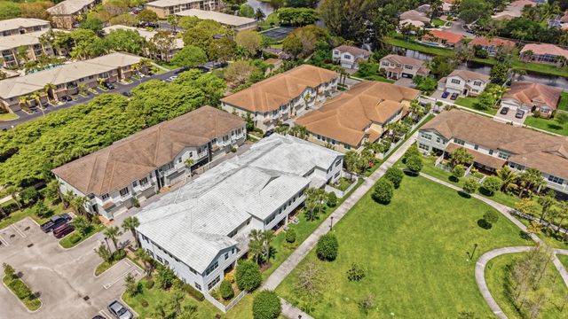 54 Palm Lane, Royal Palm Beach, FL 33411