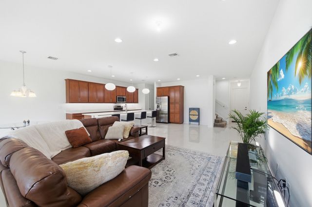 54 Palm Lane, Royal Palm Beach, FL 33411