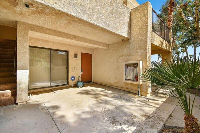 200 E Racquet Club Road 23, Palm Springs, CA 92262