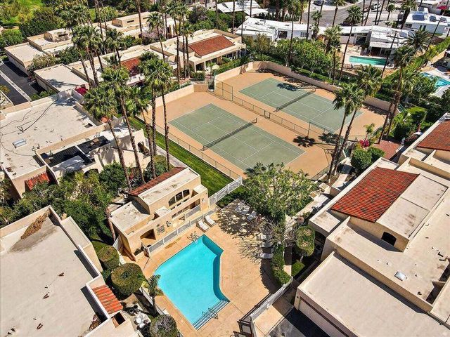 200 E Racquet Club Road 23, Palm Springs, CA 92262