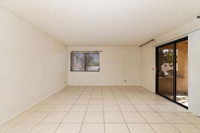 200 E Racquet Club Road 23, Palm Springs, CA 92262