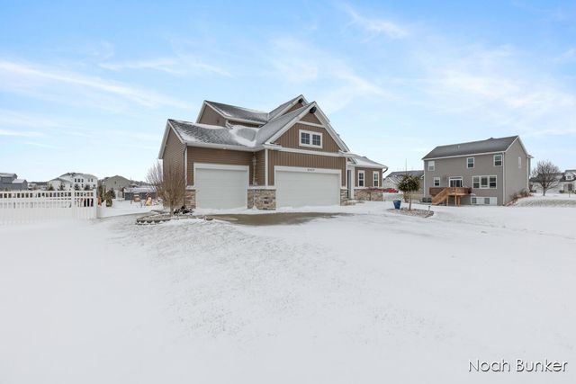 3857 Winsome Drive, Georgetown Twp, MI 49426