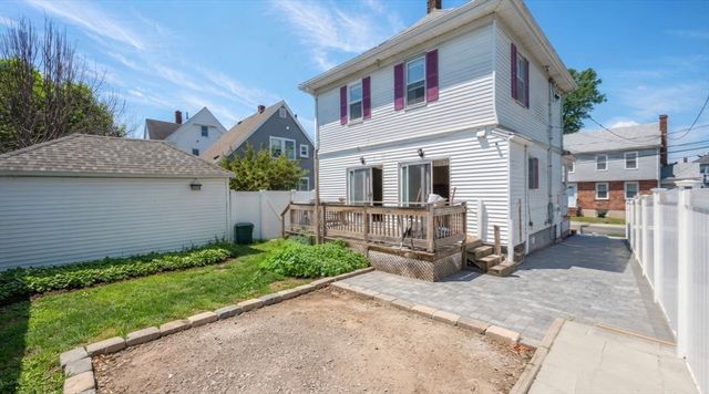 91 Hamden Cir, Quincy, MA 02170