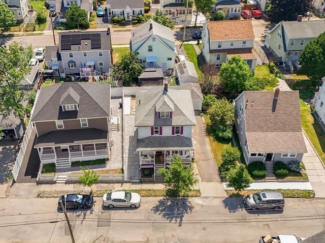 91 Hamden Cir, Quincy, MA 02170