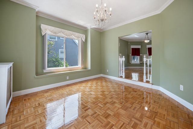 91 Hamden Cir, Quincy, MA 02170