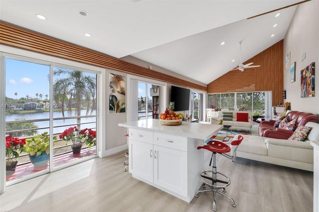 7531 NW 86th Ter 201, Tamarac, FL 33321