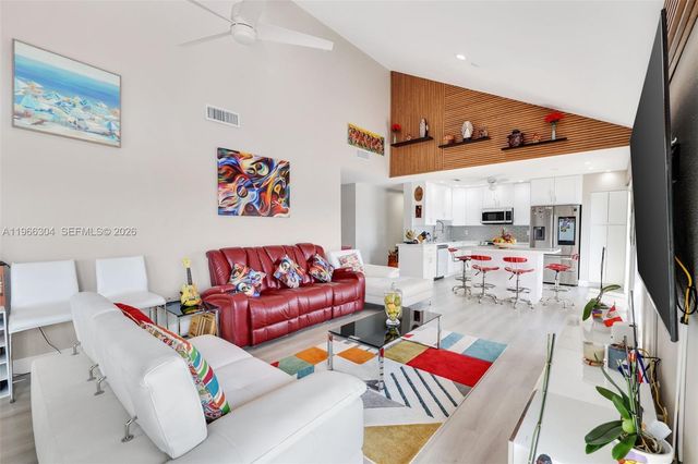 7531 NW 86th Ter 201, Tamarac, FL 33321