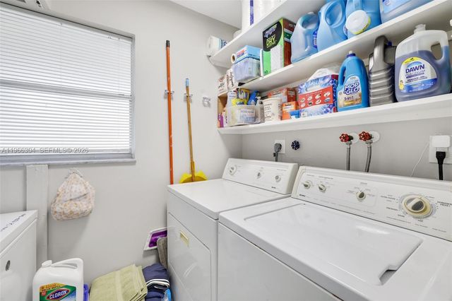 7531 NW 86th Ter 201, Tamarac, FL 33321