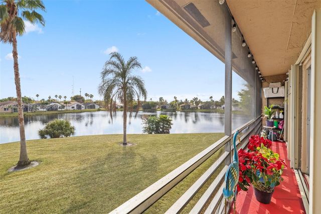 7531 NW 86th Ter 201, Tamarac, FL 33321