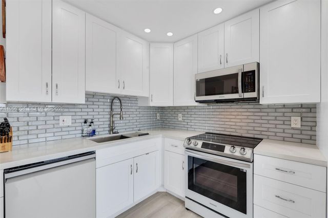 7531 NW 86th Ter 201, Tamarac, FL 33321