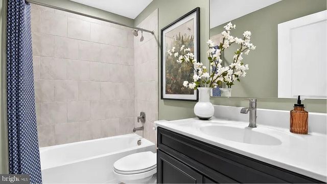10521 COSMOS CT, La Plata, MD 20646