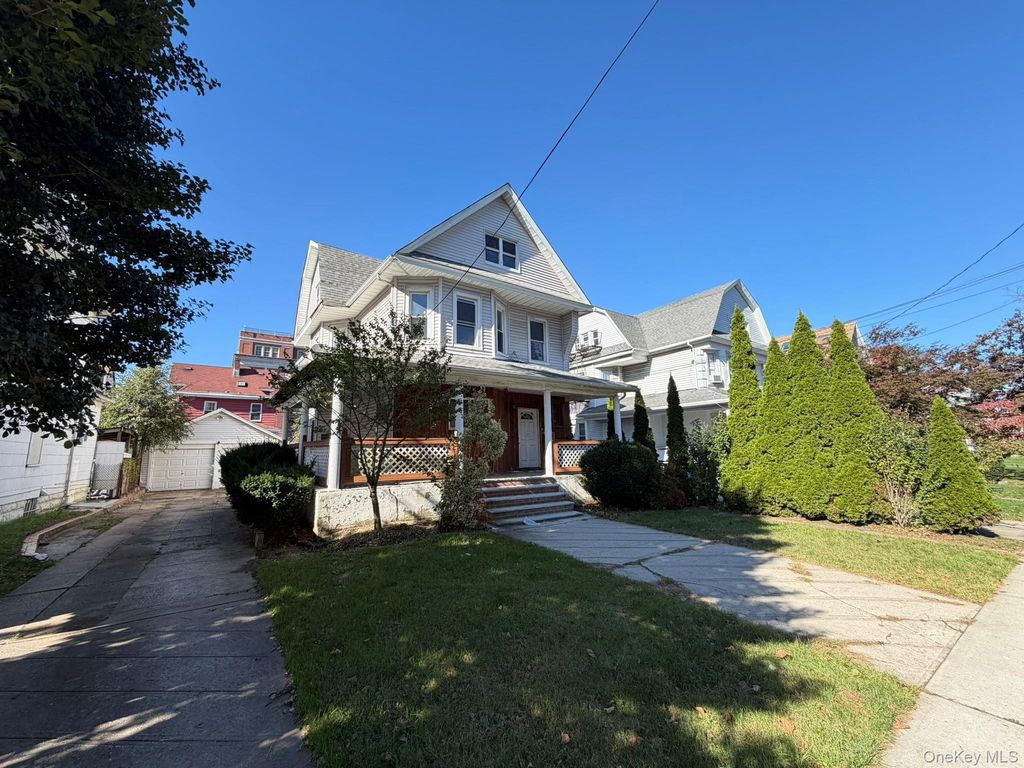 8658 110th Street, Richmond Hill, NY 11418 — photo 3