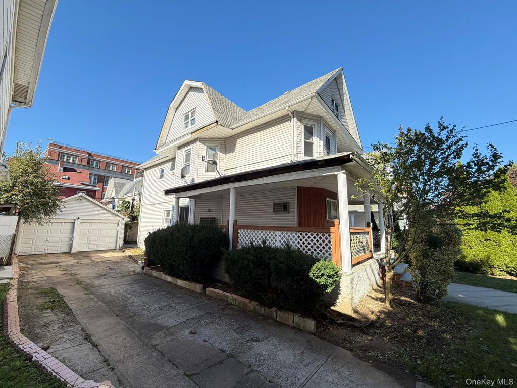 8658 110th Street, Richmond Hill, NY 11418 — photo 4