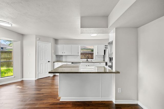 19614 Pine Cluster Lane, Humble, TX 77346