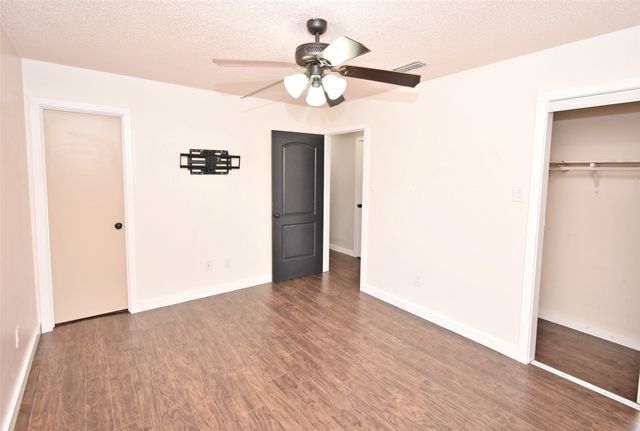 111 E Oak Street, Yantis, TX 75497