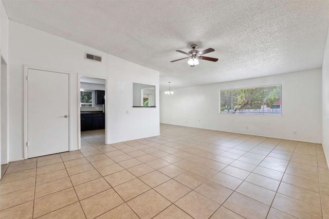 1207 W Rundberg LN, Austin, TX 78758