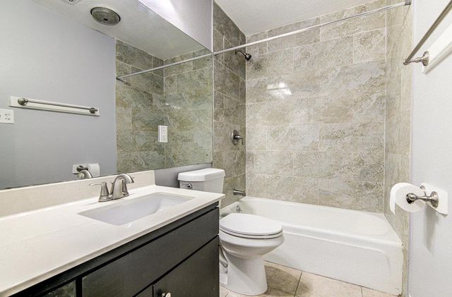 1207 W Rundberg LN, Austin, TX 78758