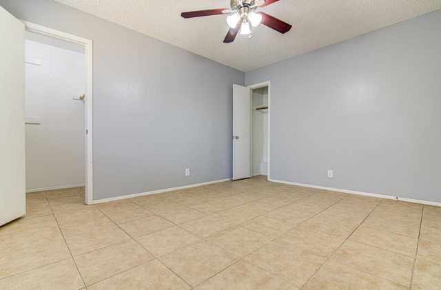 1207 W Rundberg LN, Austin, TX 78758