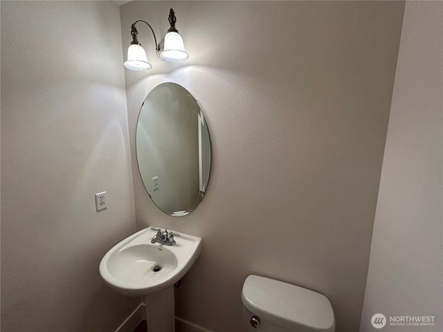 153 SW 311th Place, Federal Way, WA 98023