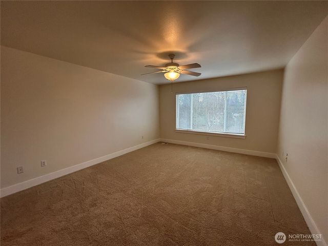 153 SW 311th Place, Federal Way, WA 98023