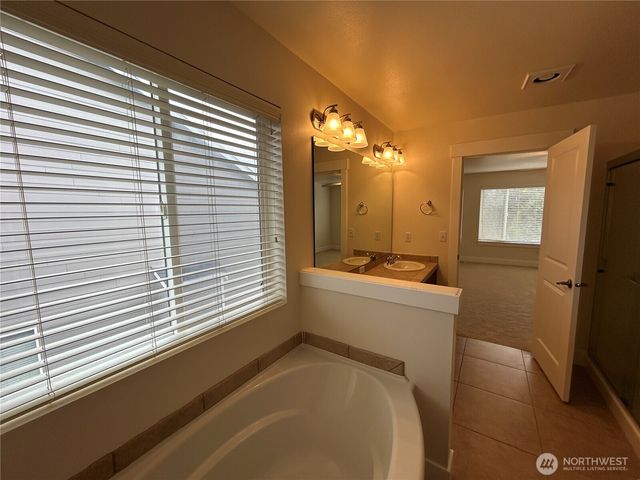 153 SW 311th Place, Federal Way, WA 98023