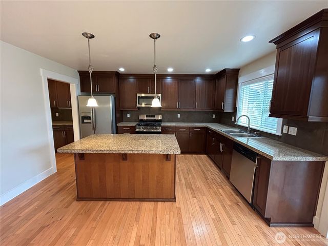 153 SW 311th Place, Federal Way, WA 98023