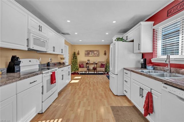 800 Morgan TRL, Virginia Beach, VA 23464