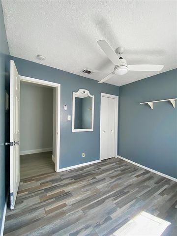 8602 Colonial DR, Austin, TX 78758