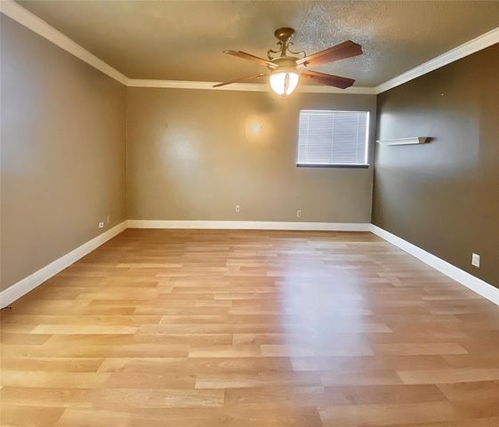 8602 Colonial DR, Austin, TX 78758