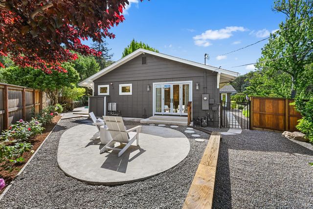 18 Dutch Valley Ln, San Anselmo, CA 94960